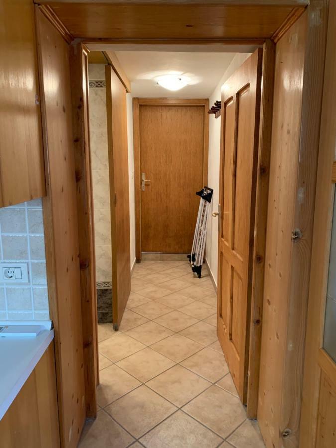 コバリードApartma Zotlerアパートメント エクステリア 写真